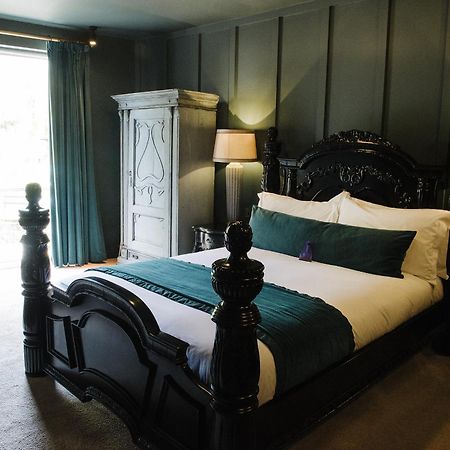 Le Petit Chateau&William de Percy Otterburn Extérieur photo